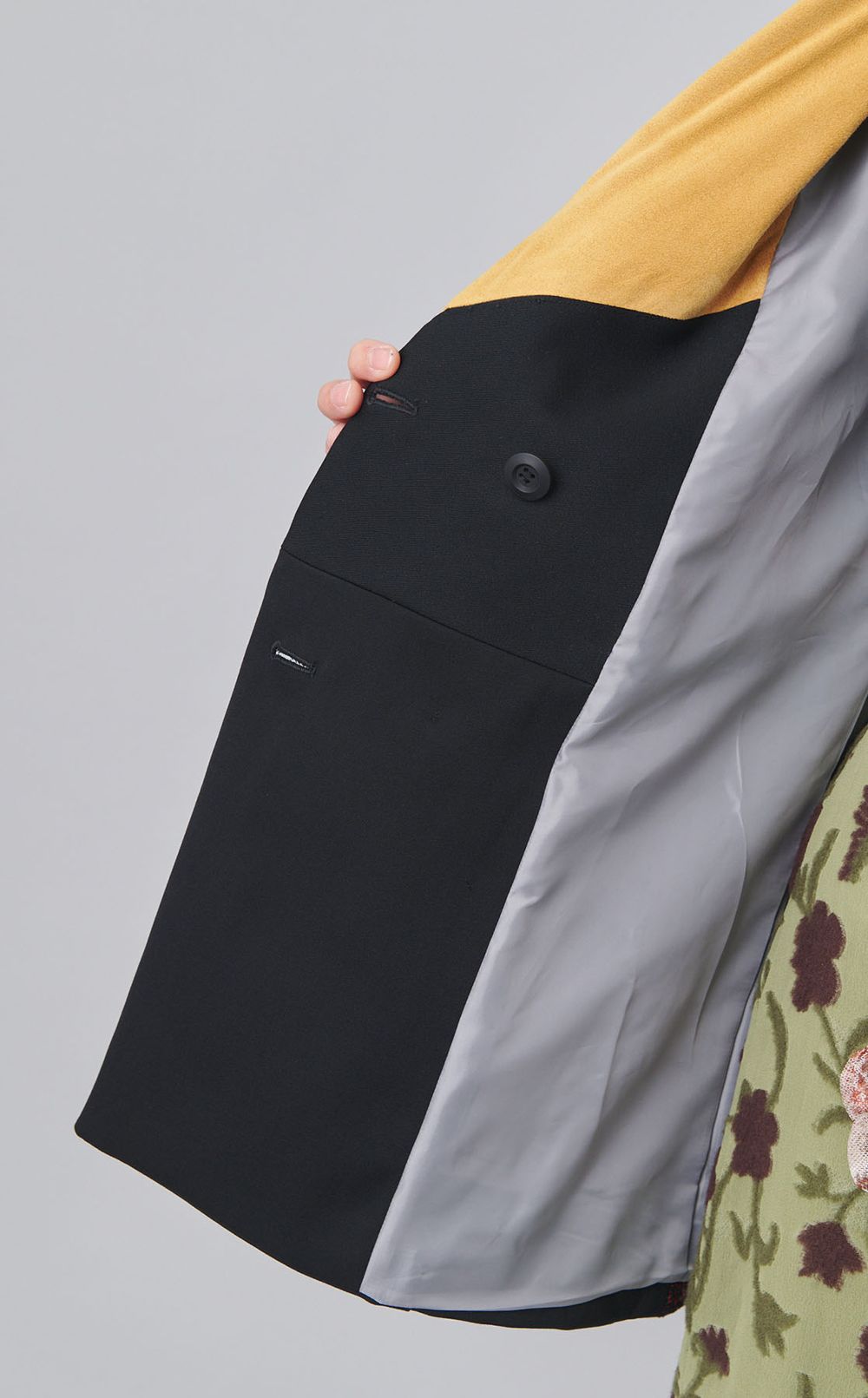 【reADdress】ランダムジャケットL