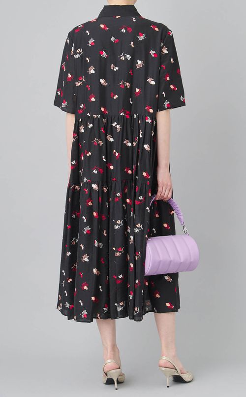 フルーツ刺繍ティアードワンピース