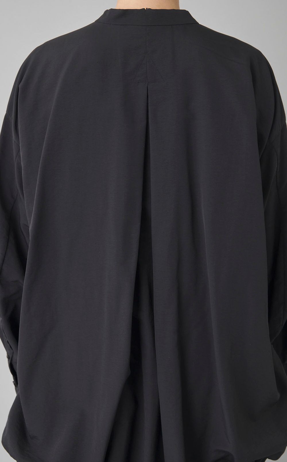 シャーリングレイヤードシャツ