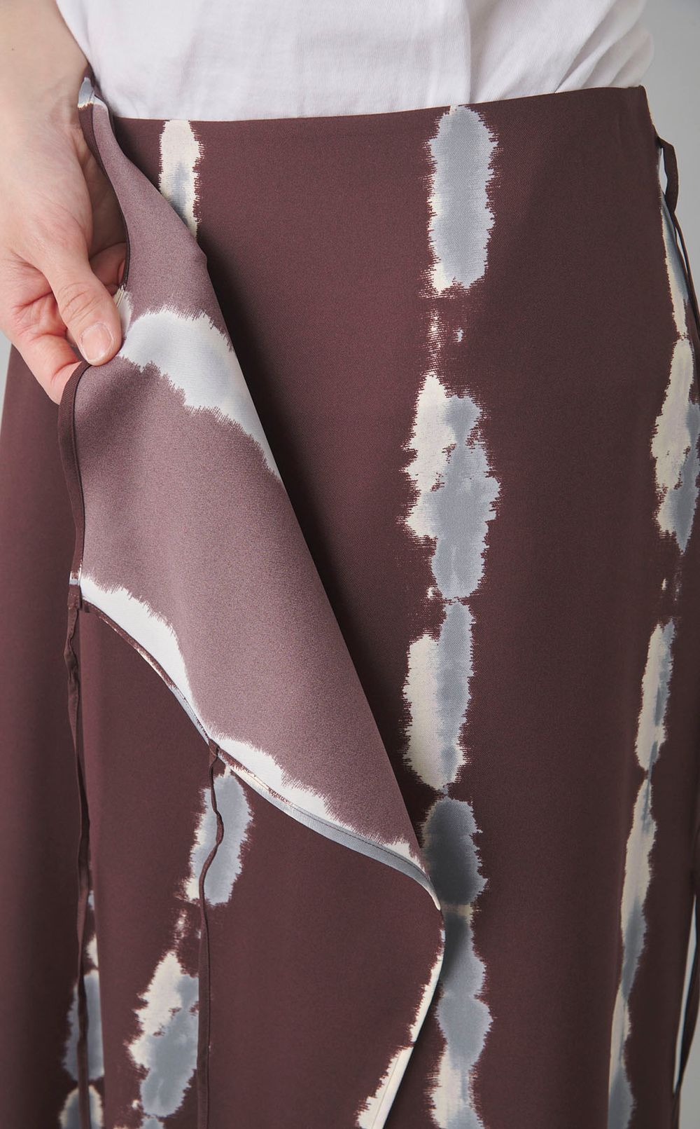 プリントツイルイージーラップスカート