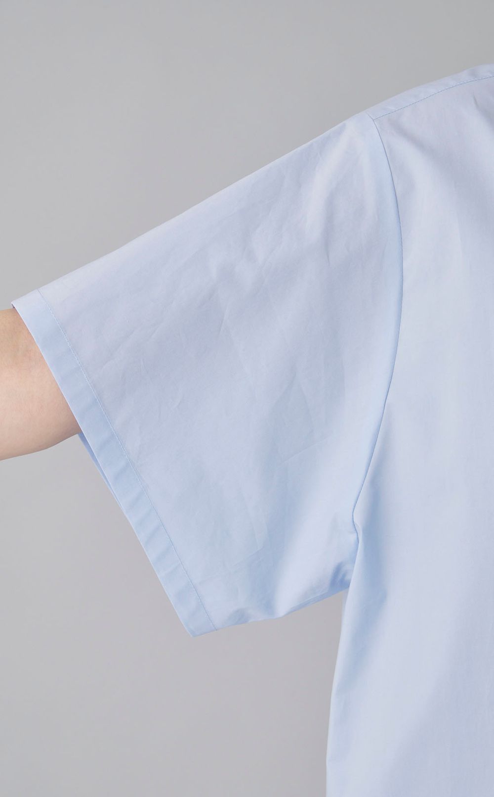 ロゴエンブロイダリーシャツワンピース