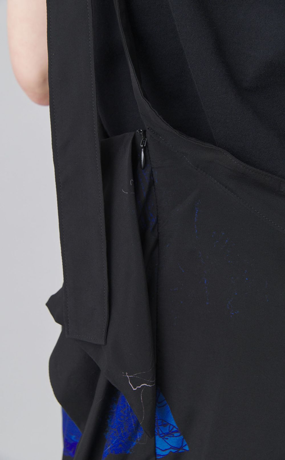 フラワープリントワンショルダースカート