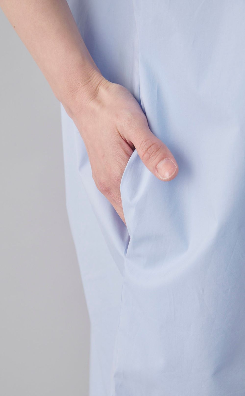 ロゴエンブロイダリーシャツワンピース