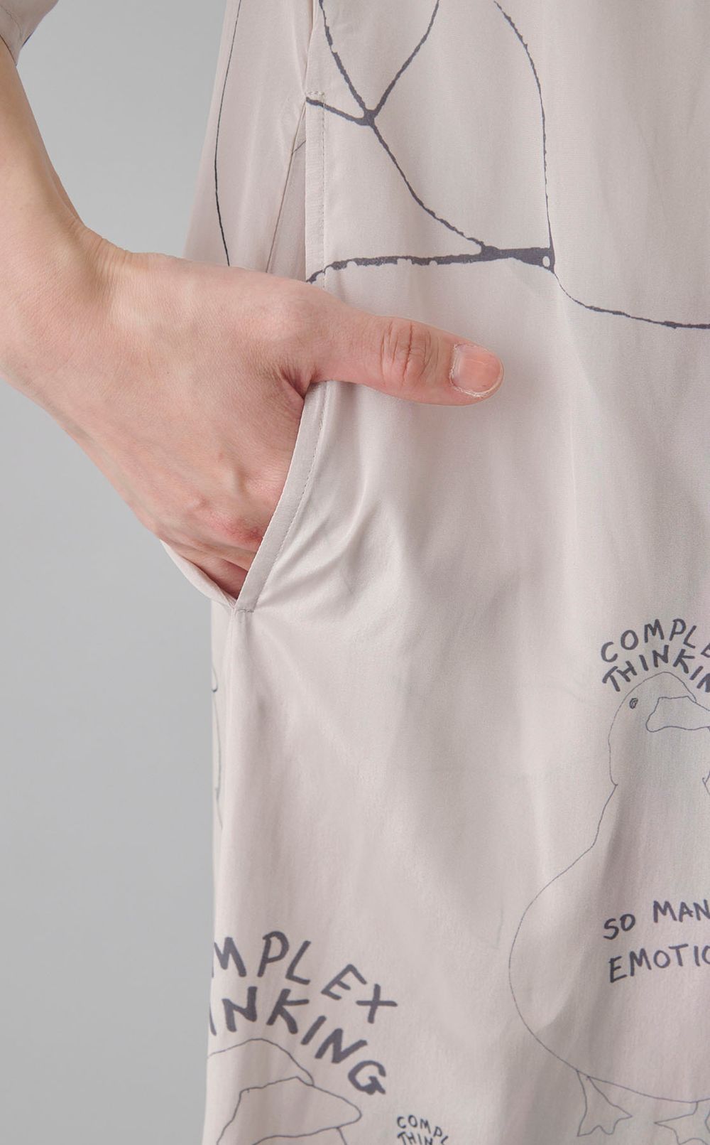 ダックプリントシャツドレス