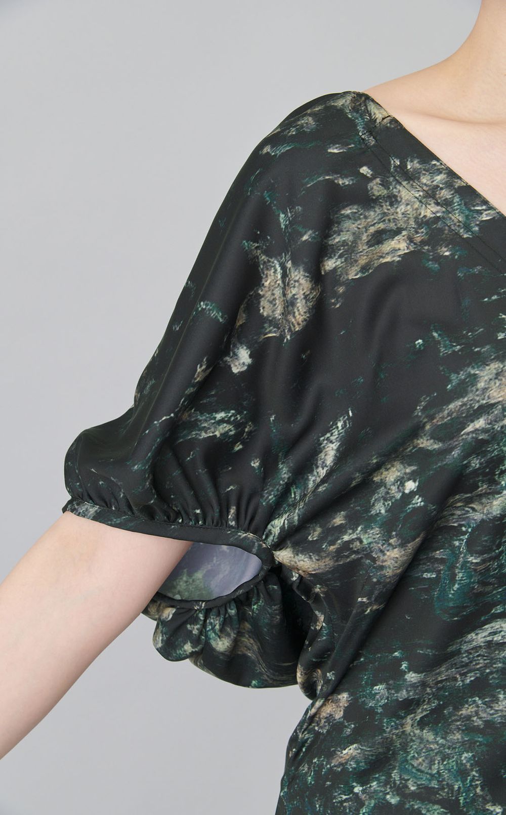 フロントギャザープリントブラウス