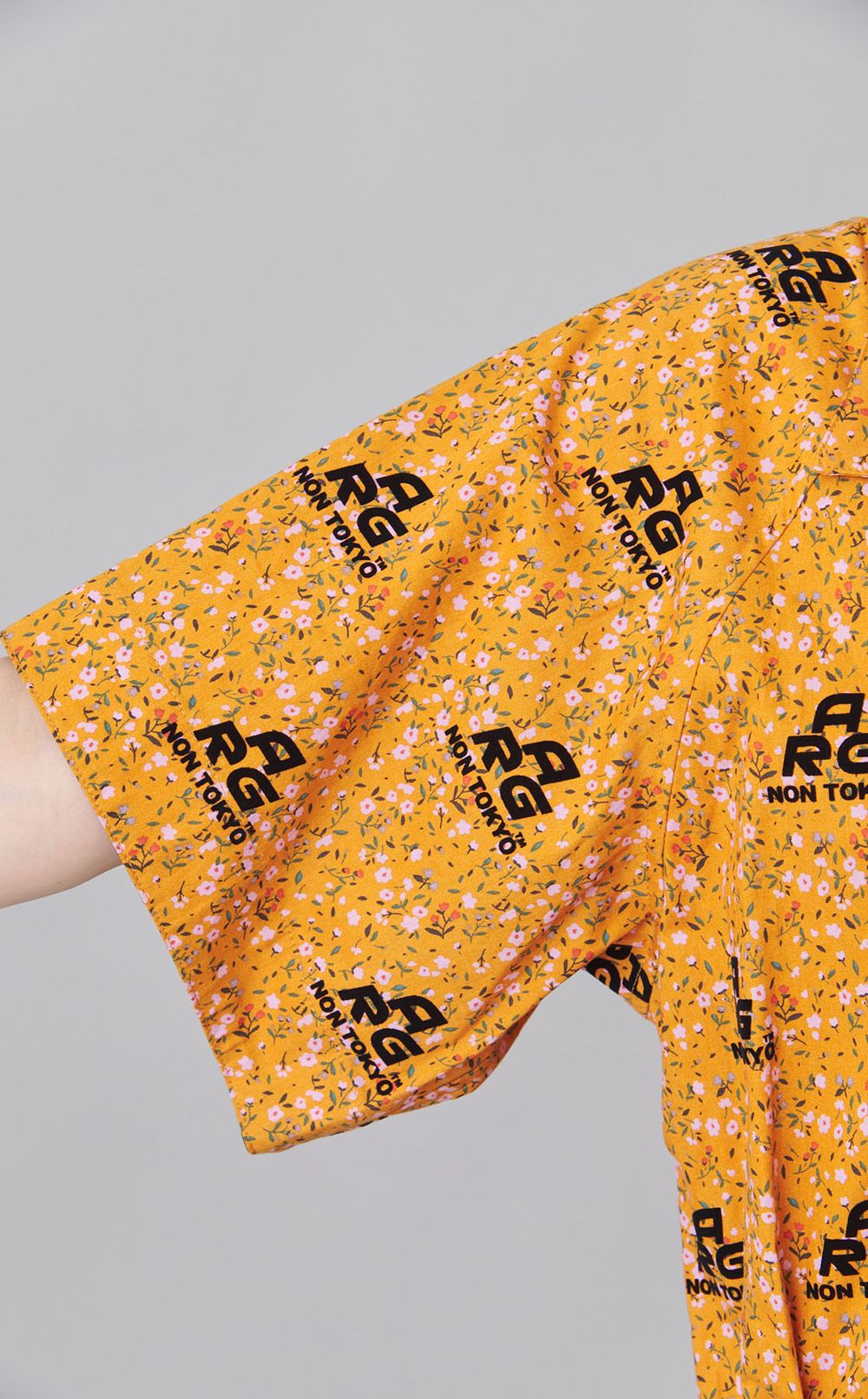 コットンフロッキープリントワンピース