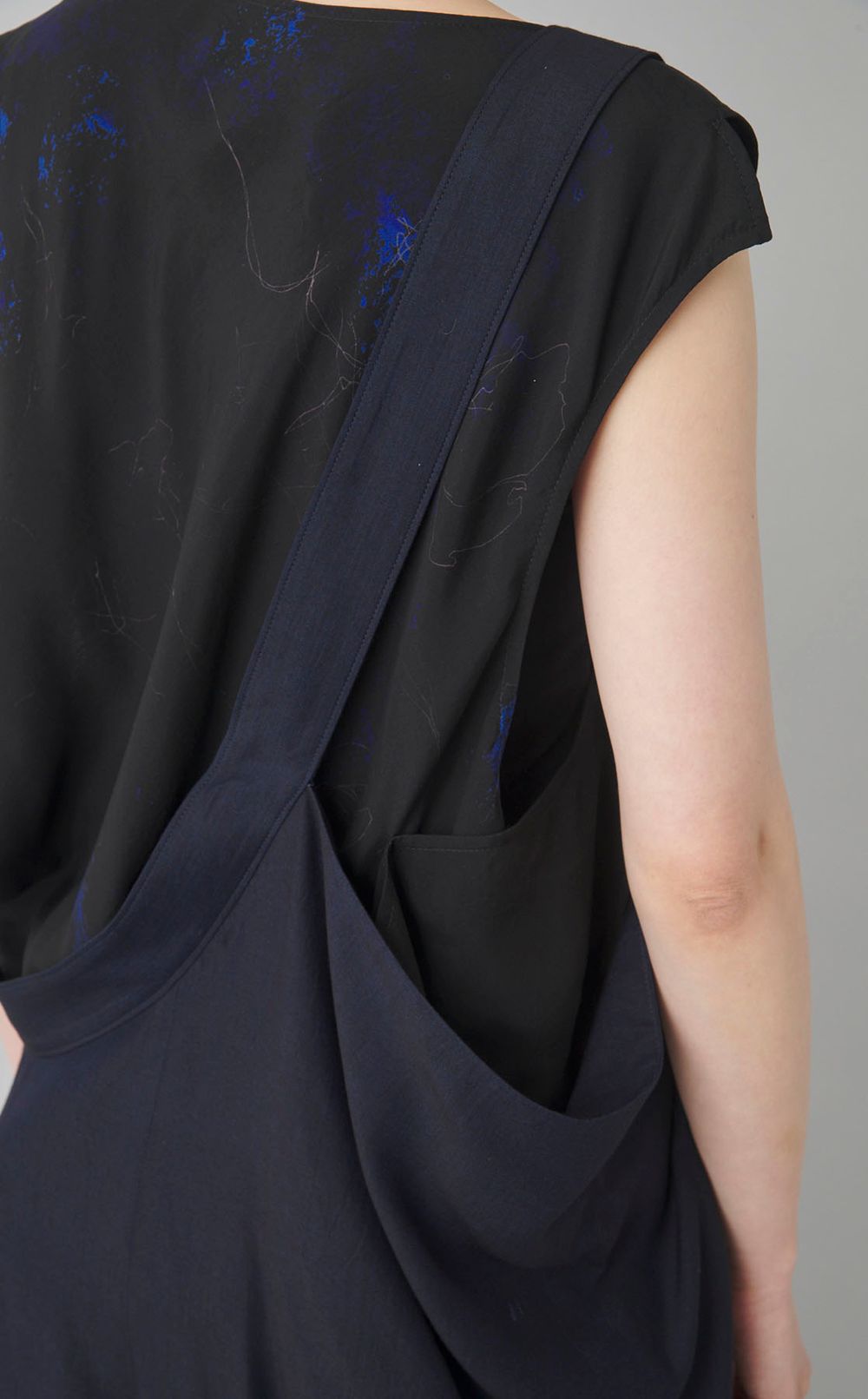 ワンショルダーワイドパンツ