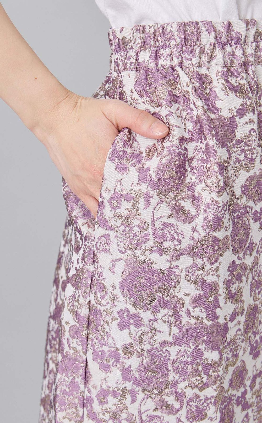 グリッタージャガードペンシルスカート