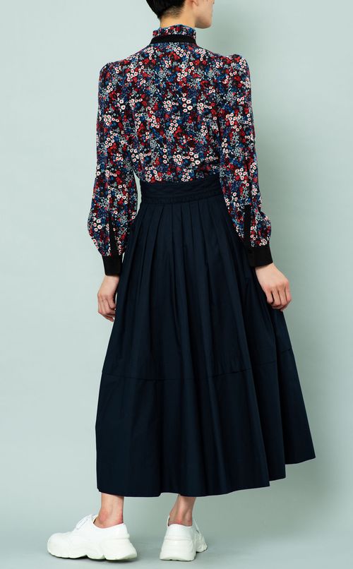 イージーワイドカーゴスカート