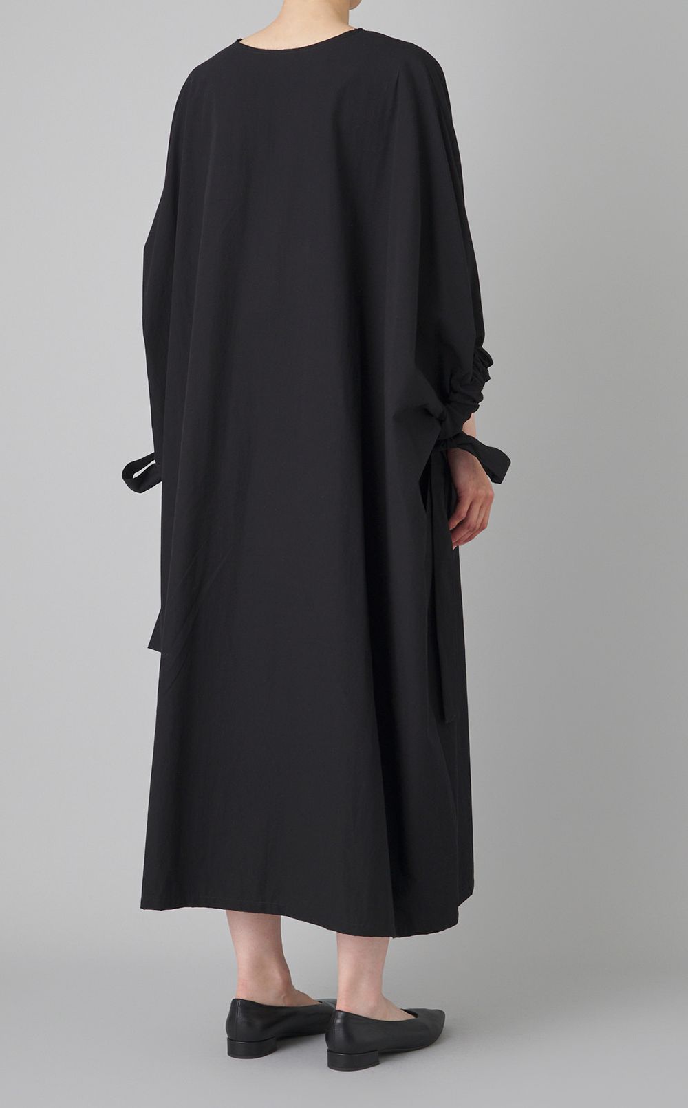 シャーリングスリーブコットンワンピース