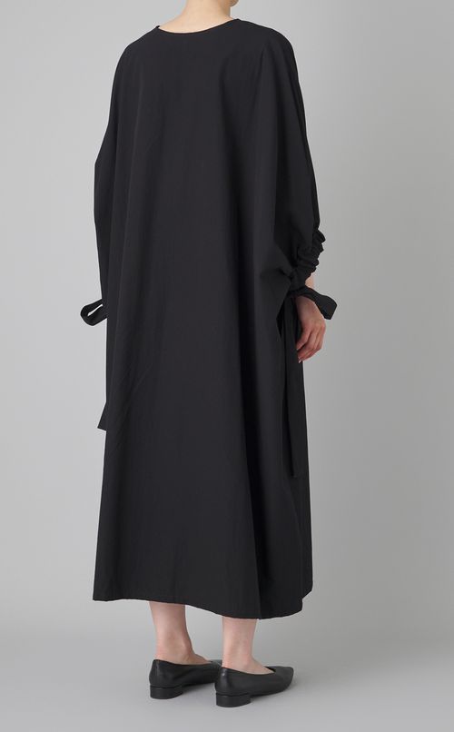 シャーリングスリーブコットンワンピース