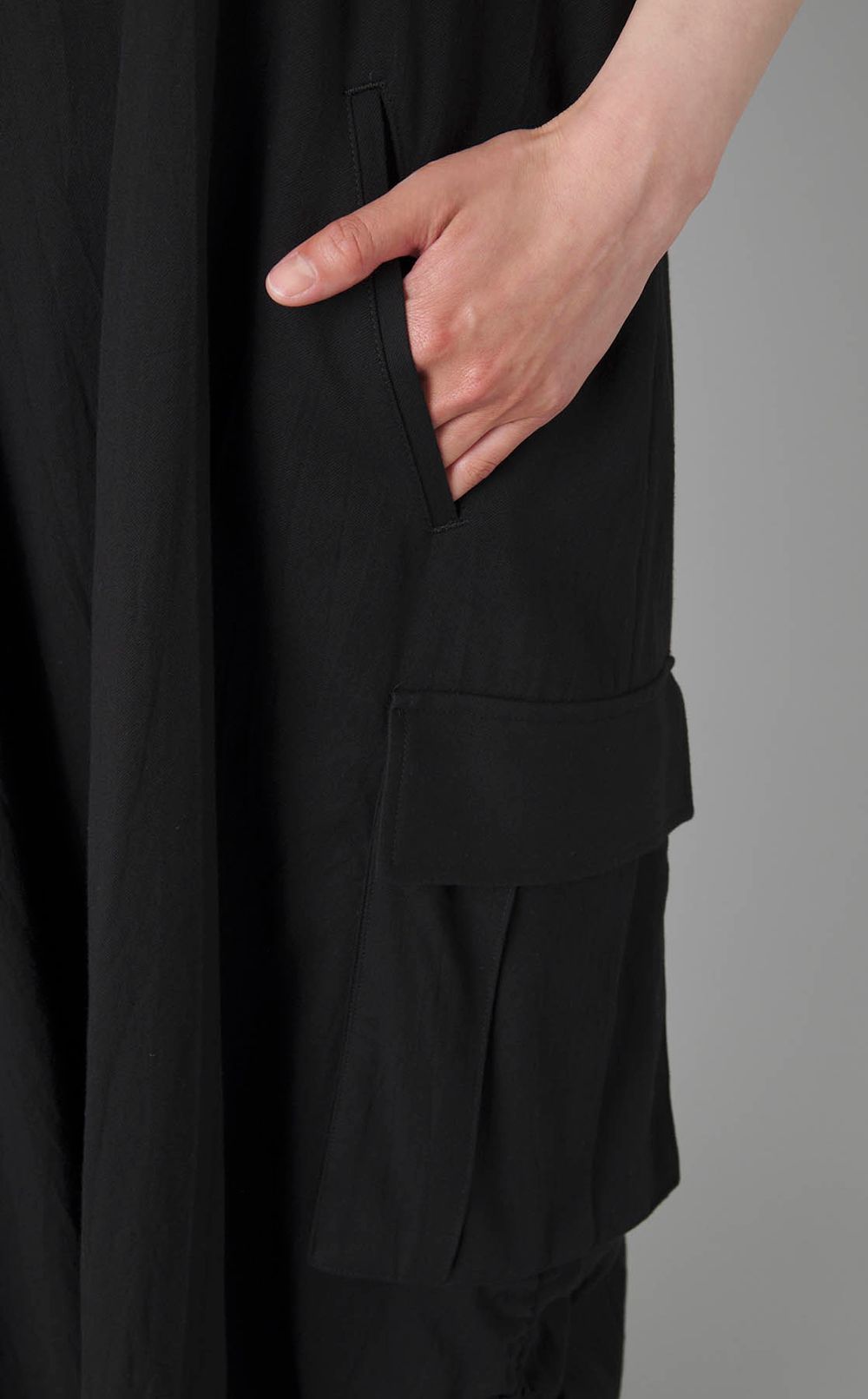 サイドシャーリングジャンパースカート