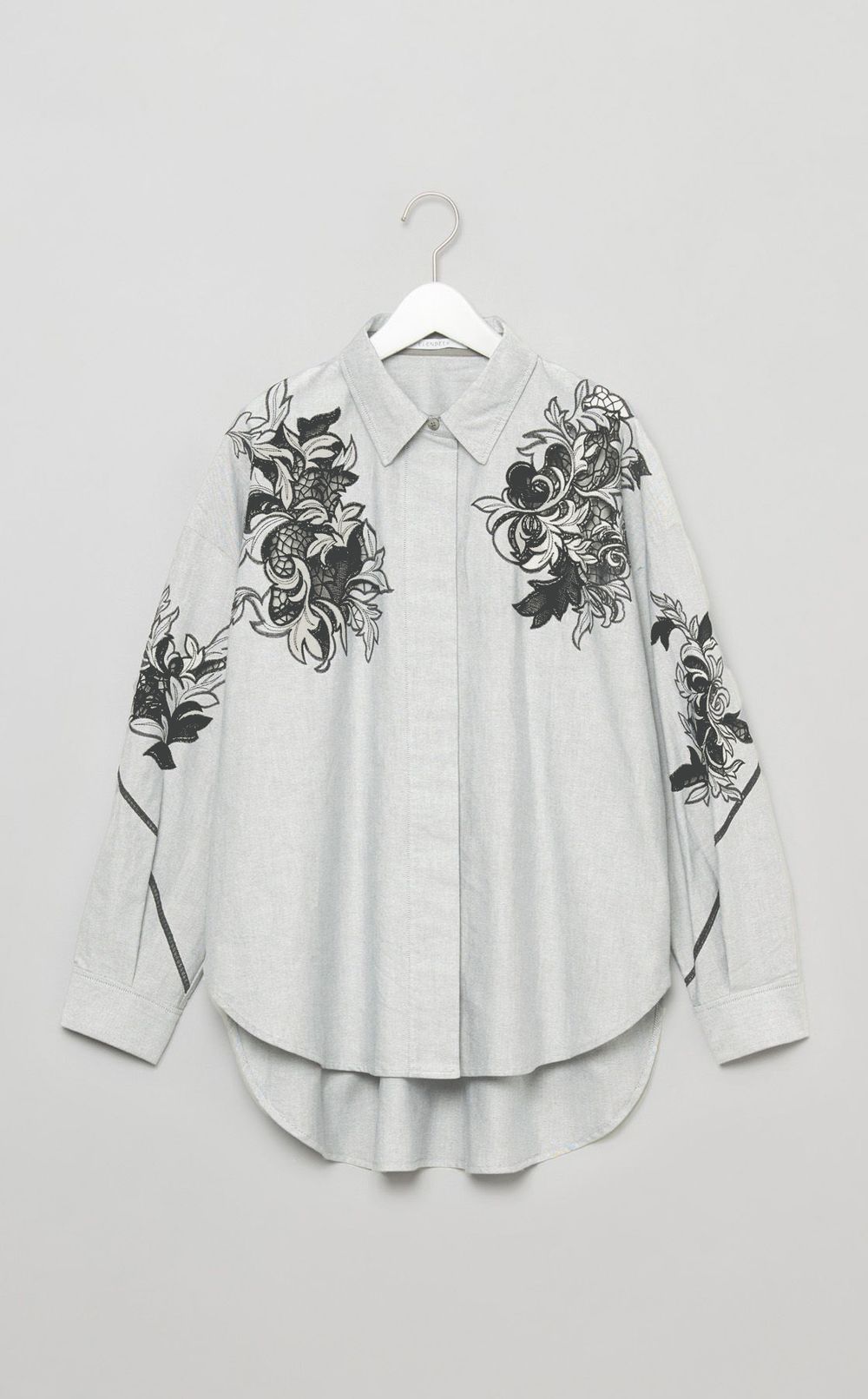 エンブロイダリーオーバーシャツ