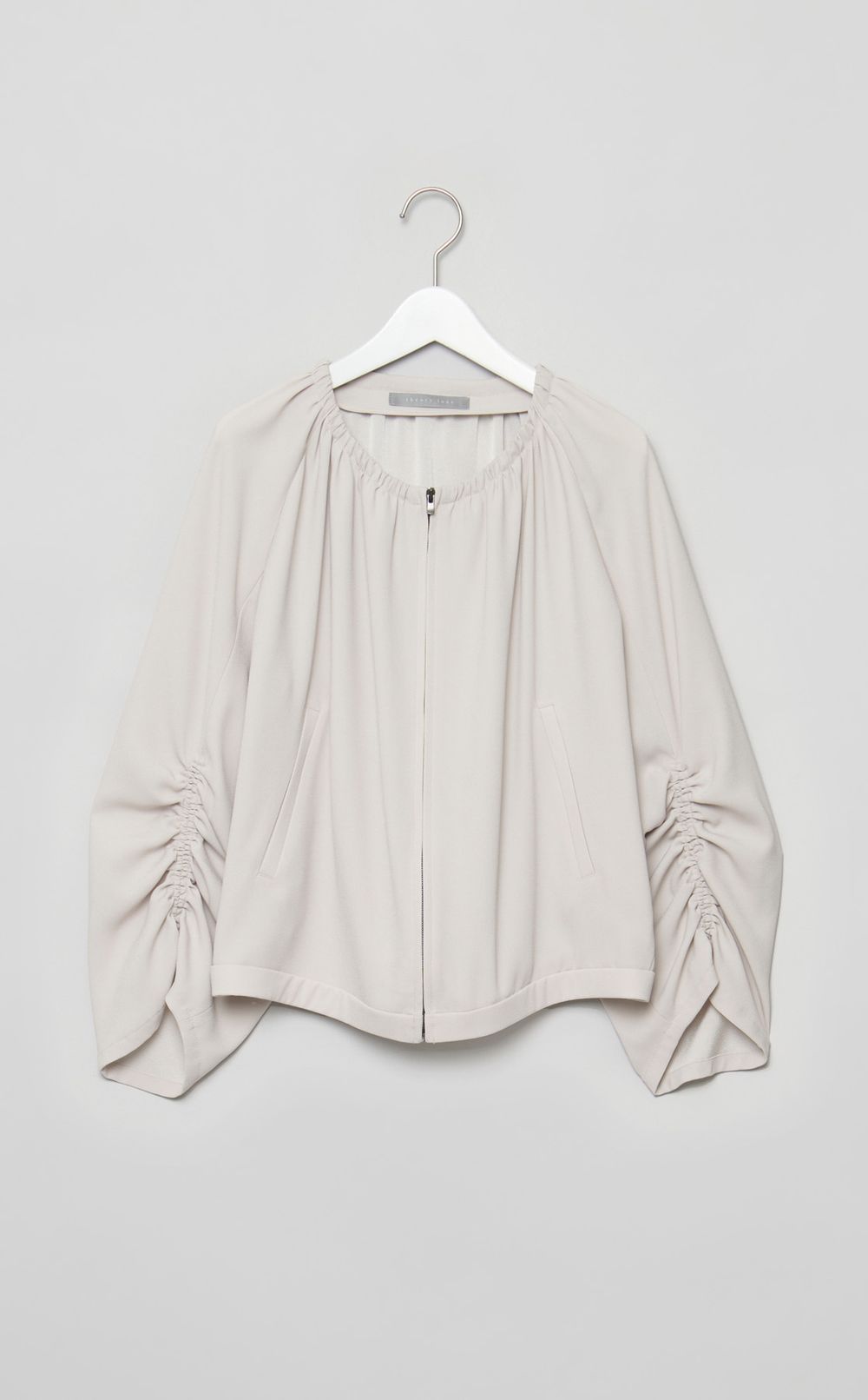 ギャザースリーブジップブルゾン