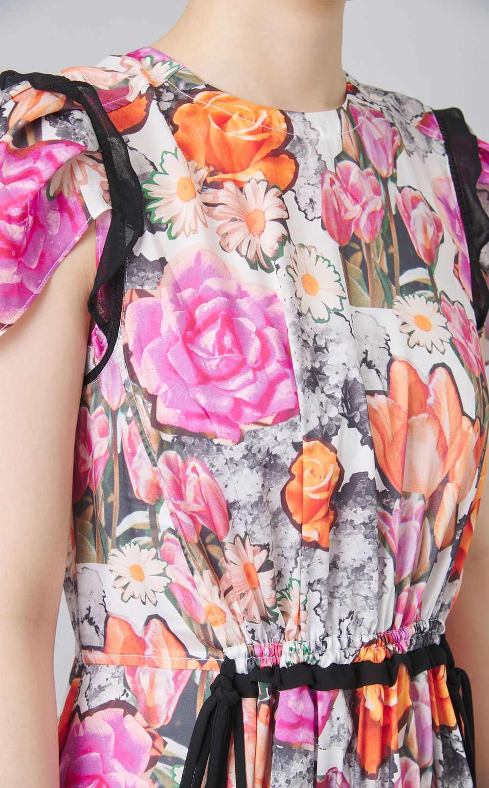 フラワープリントギャザーワンピース