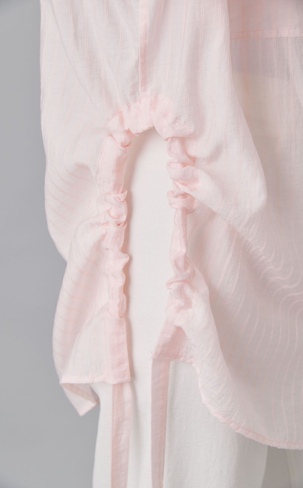 サイドギャザーバンドカラーシャツ