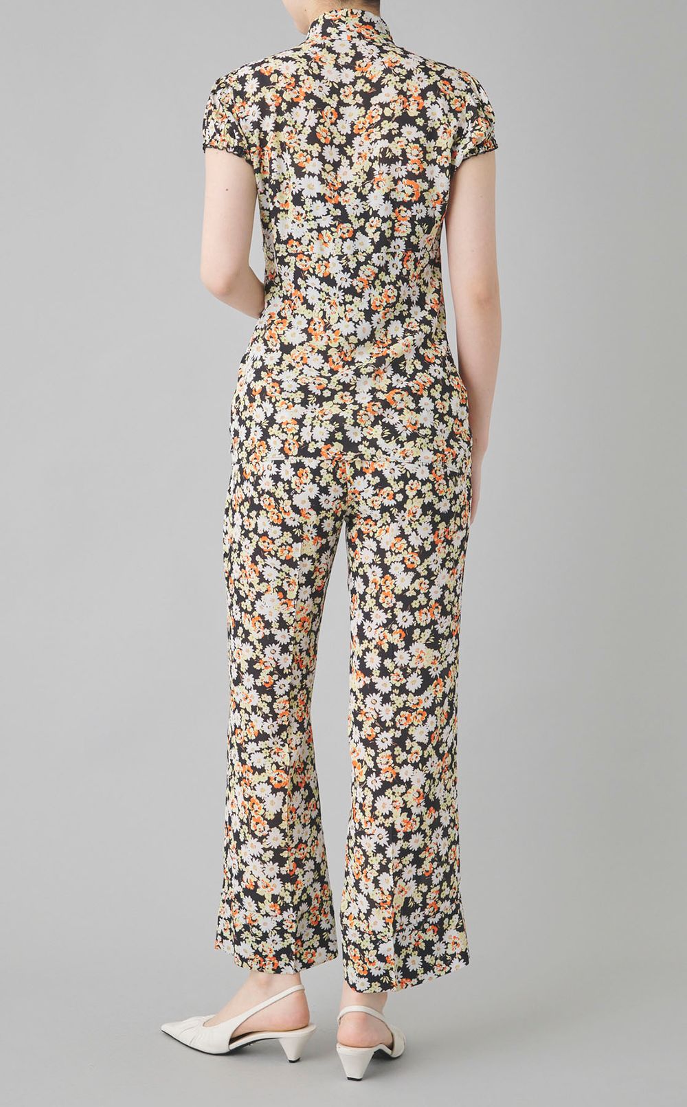 フラワープリントストレートパンツ