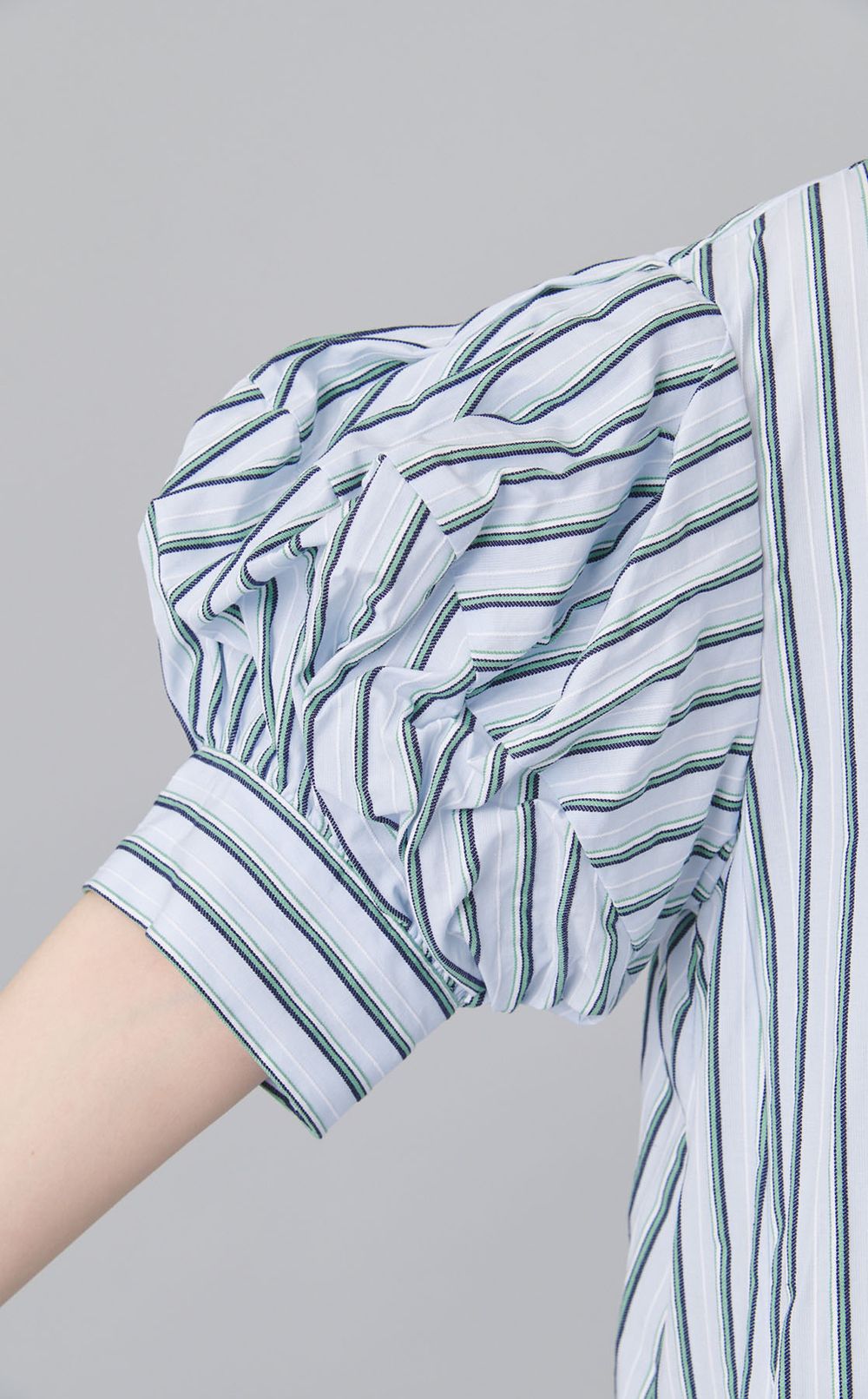 オーバーフォルムシャツワンピース