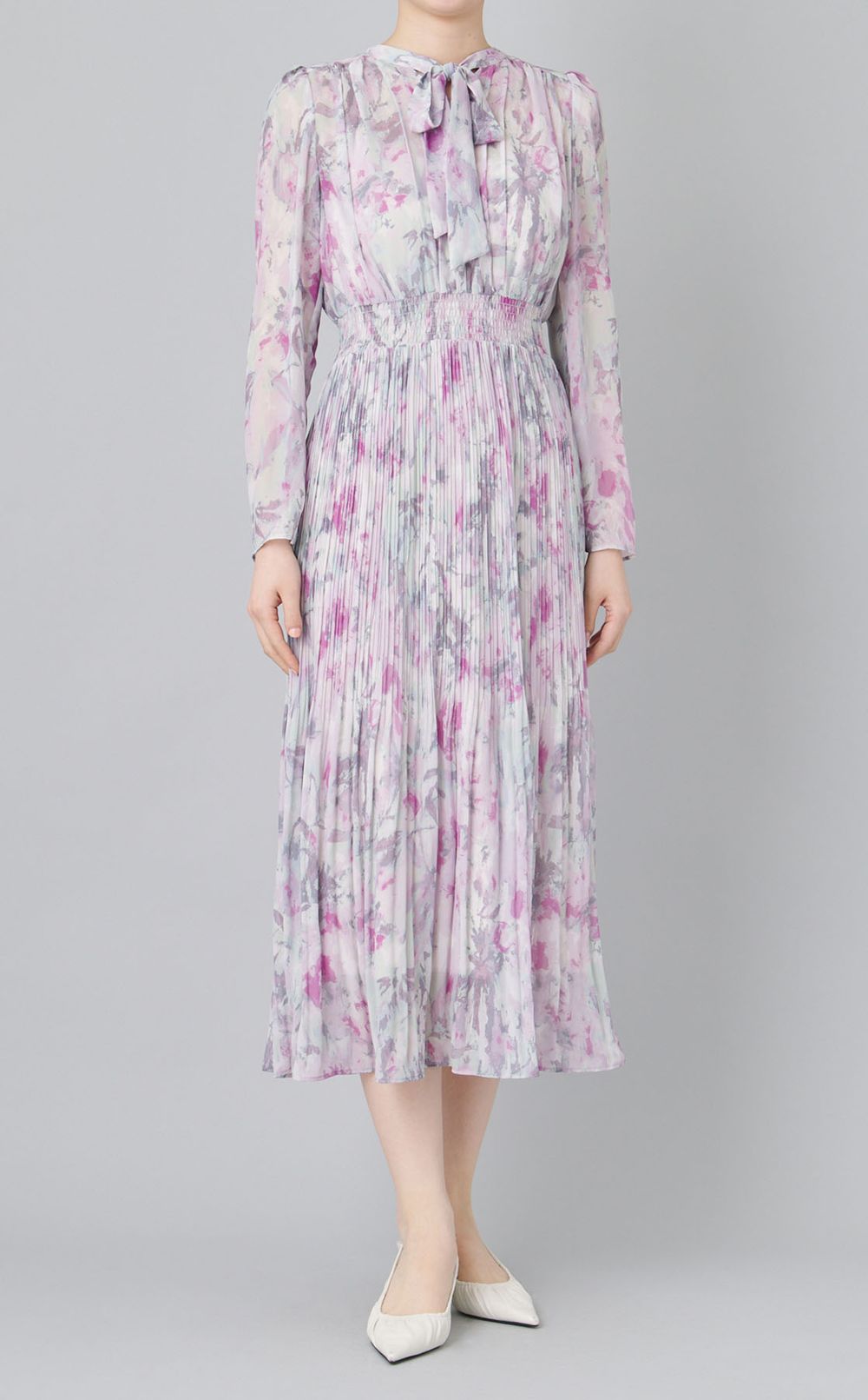 プリントボウタイプリーツワンピース