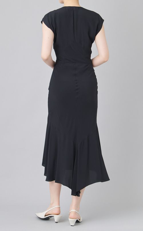 スリットネックフレアワンピース