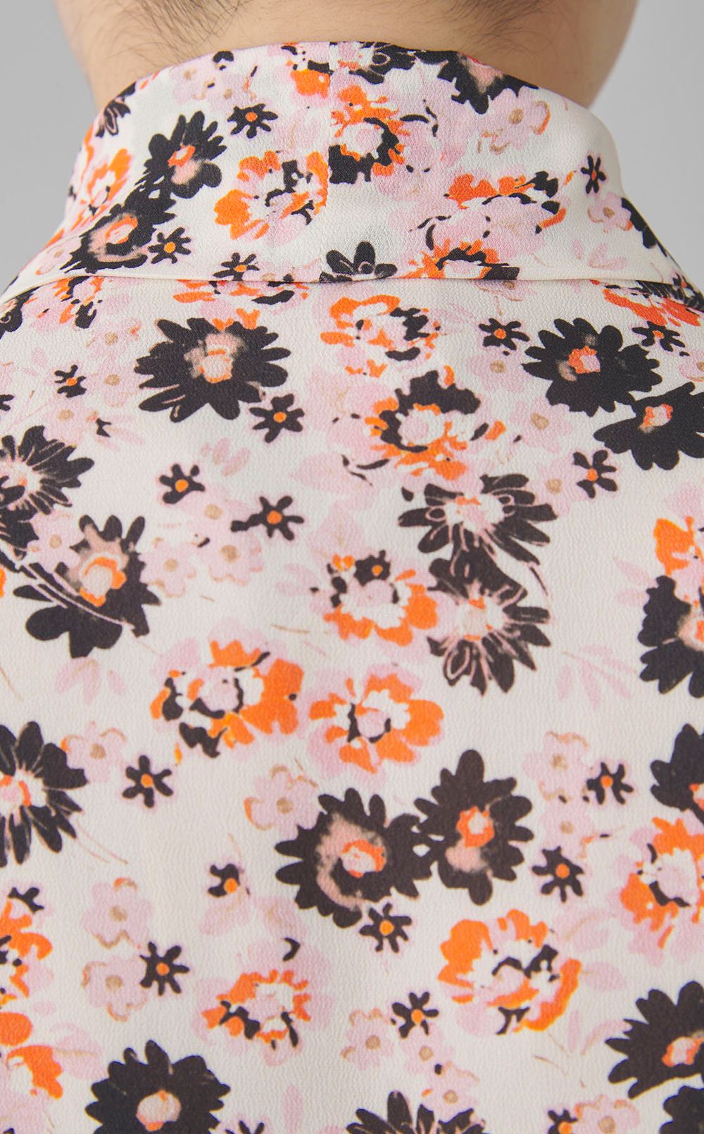 フラワープリントボウタイブラウス