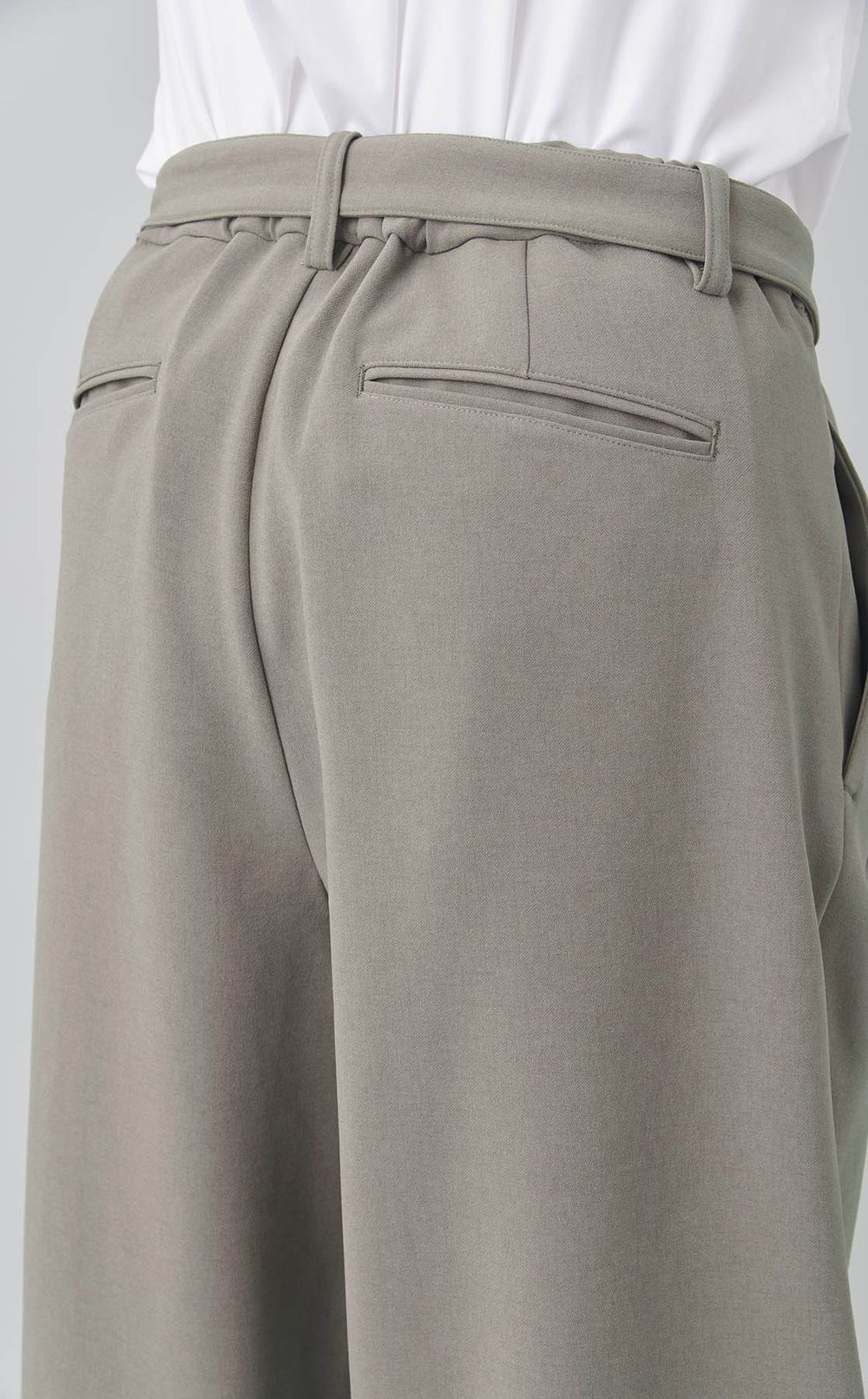 ベルテッドワイドトラウザー