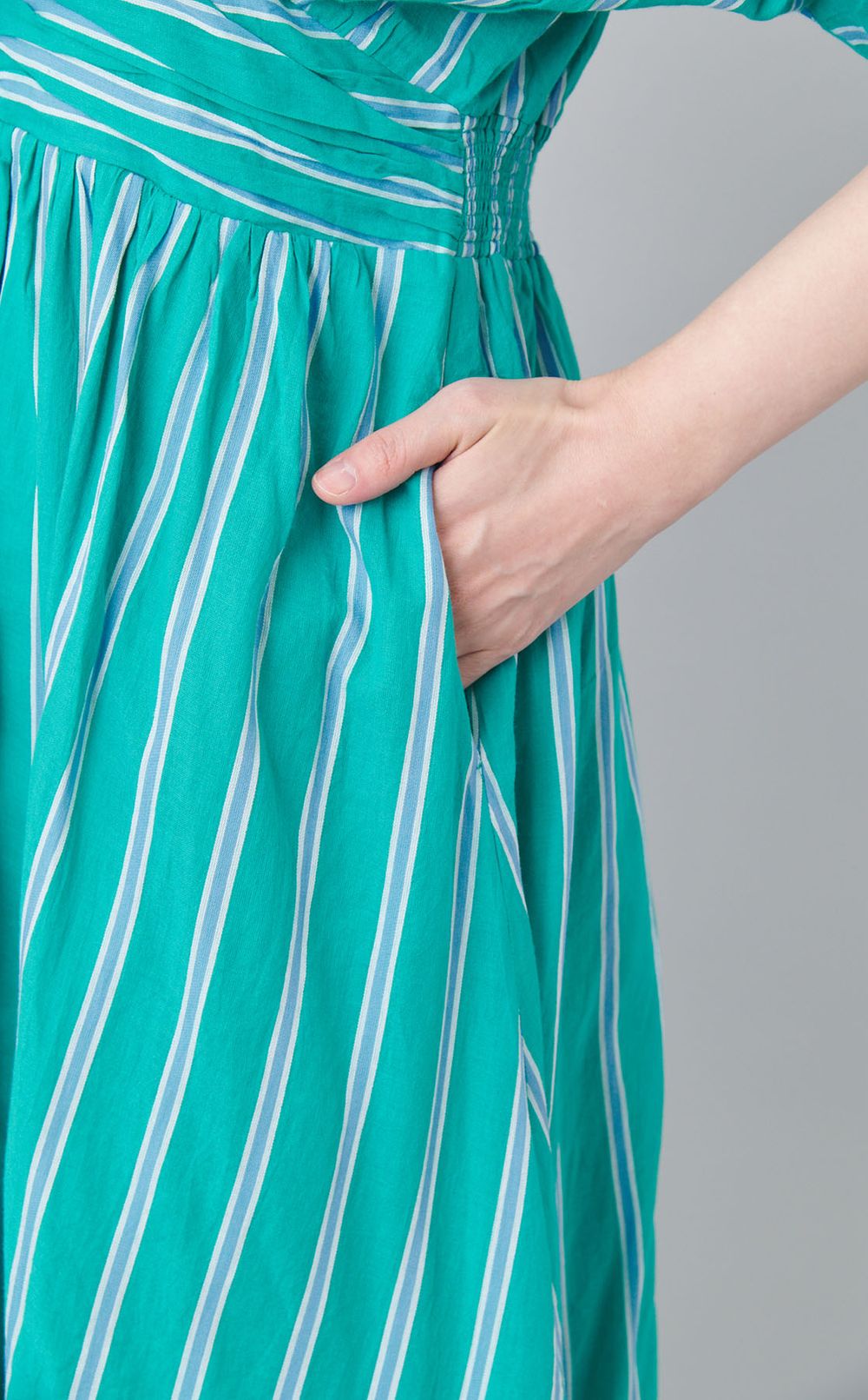 ストライプウェストギャザーワンピース