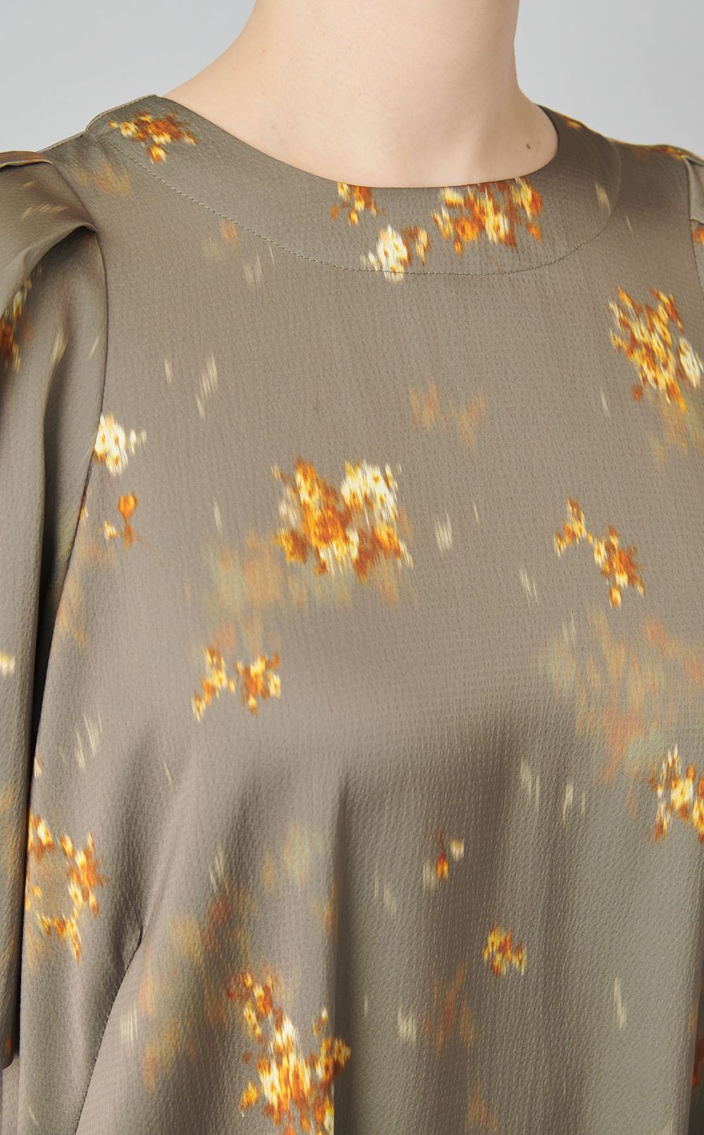 フラワープリントAラインワンピース