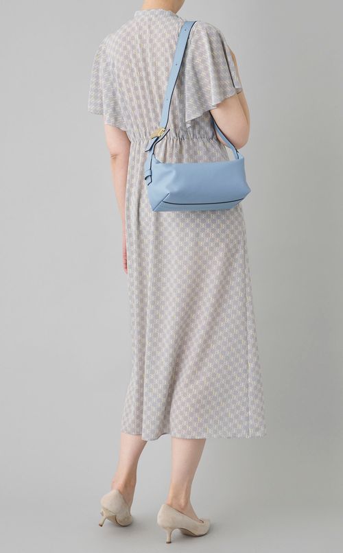 カウレザーワンハンドルショルダーバッグ