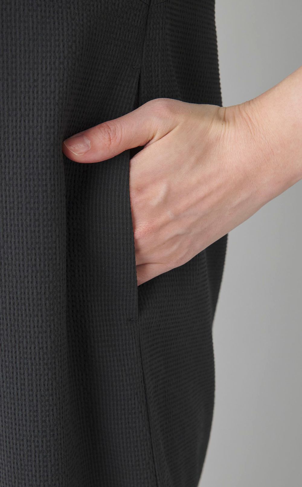 ギャザーVネックワンピース