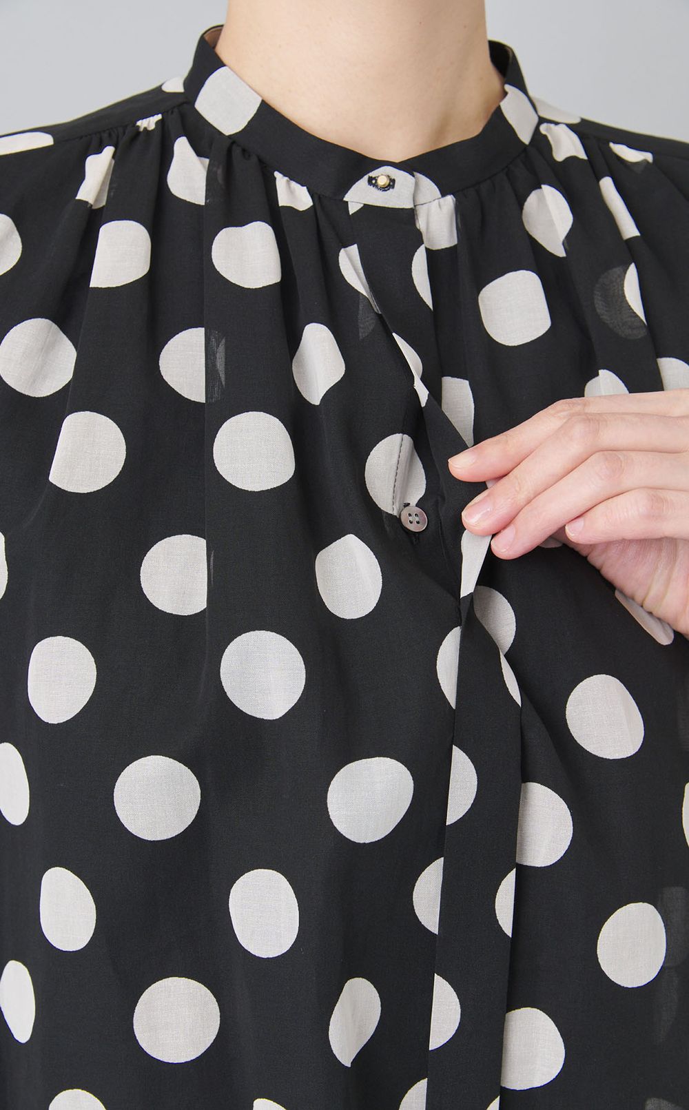 ドットベルフライブラウス