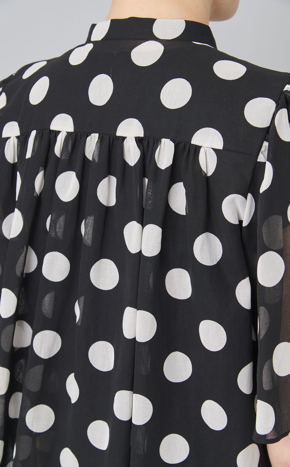 ドットベルフライブラウス