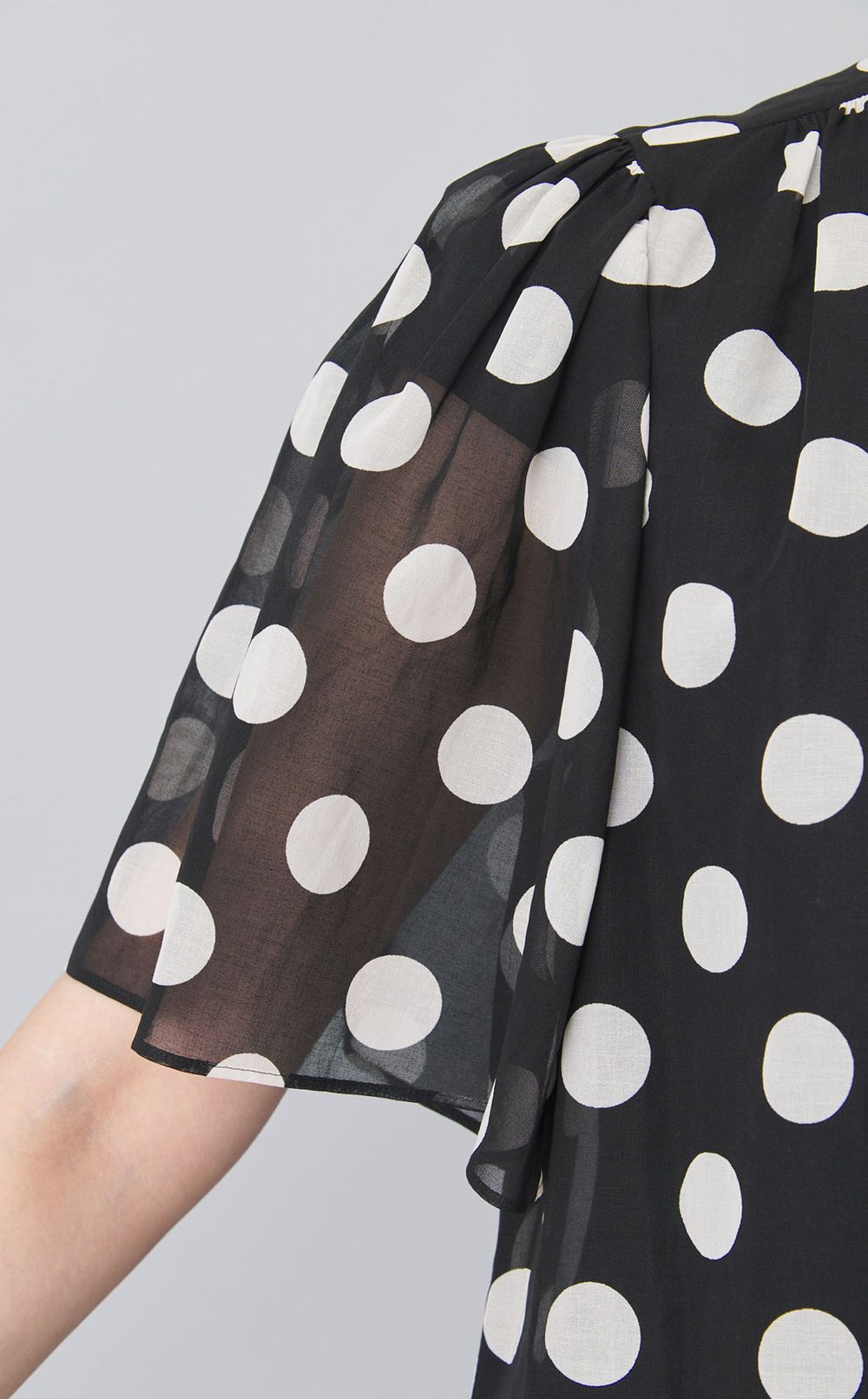 ドットベルフライブラウス