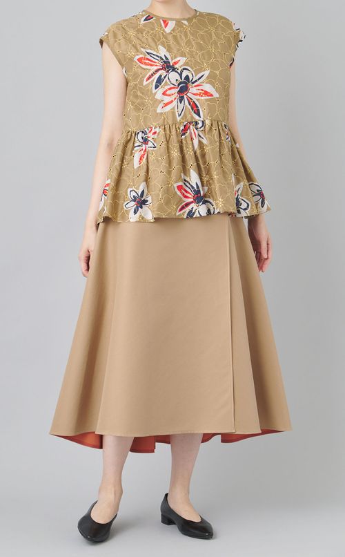 アイレットフラワープリントブラウス