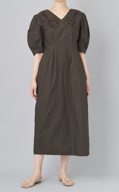 デイジーカットワークタックワンピース