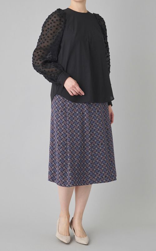 オーガンジータックブラウス