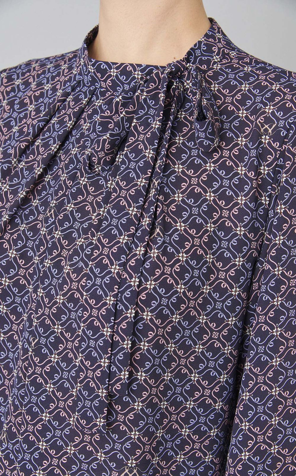 リバティプリントフロンタックブラウス