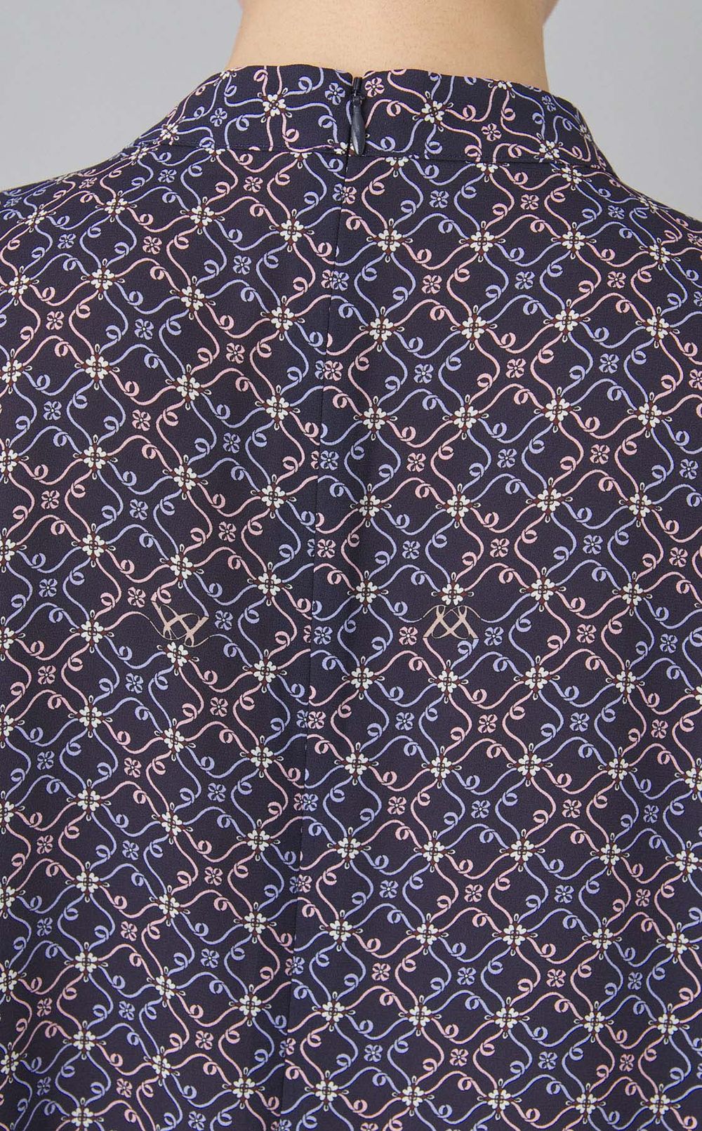 リバティプリントフロンタックブラウス