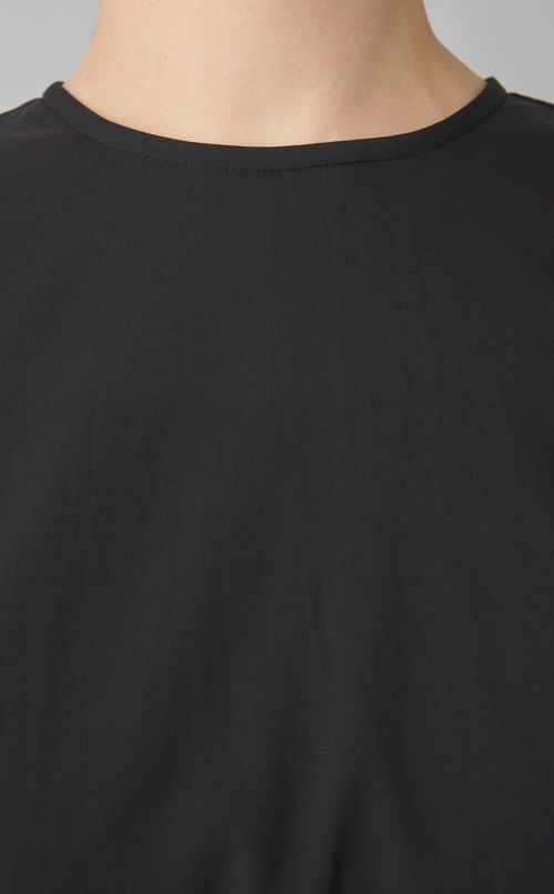 オーガンジータックブラウス