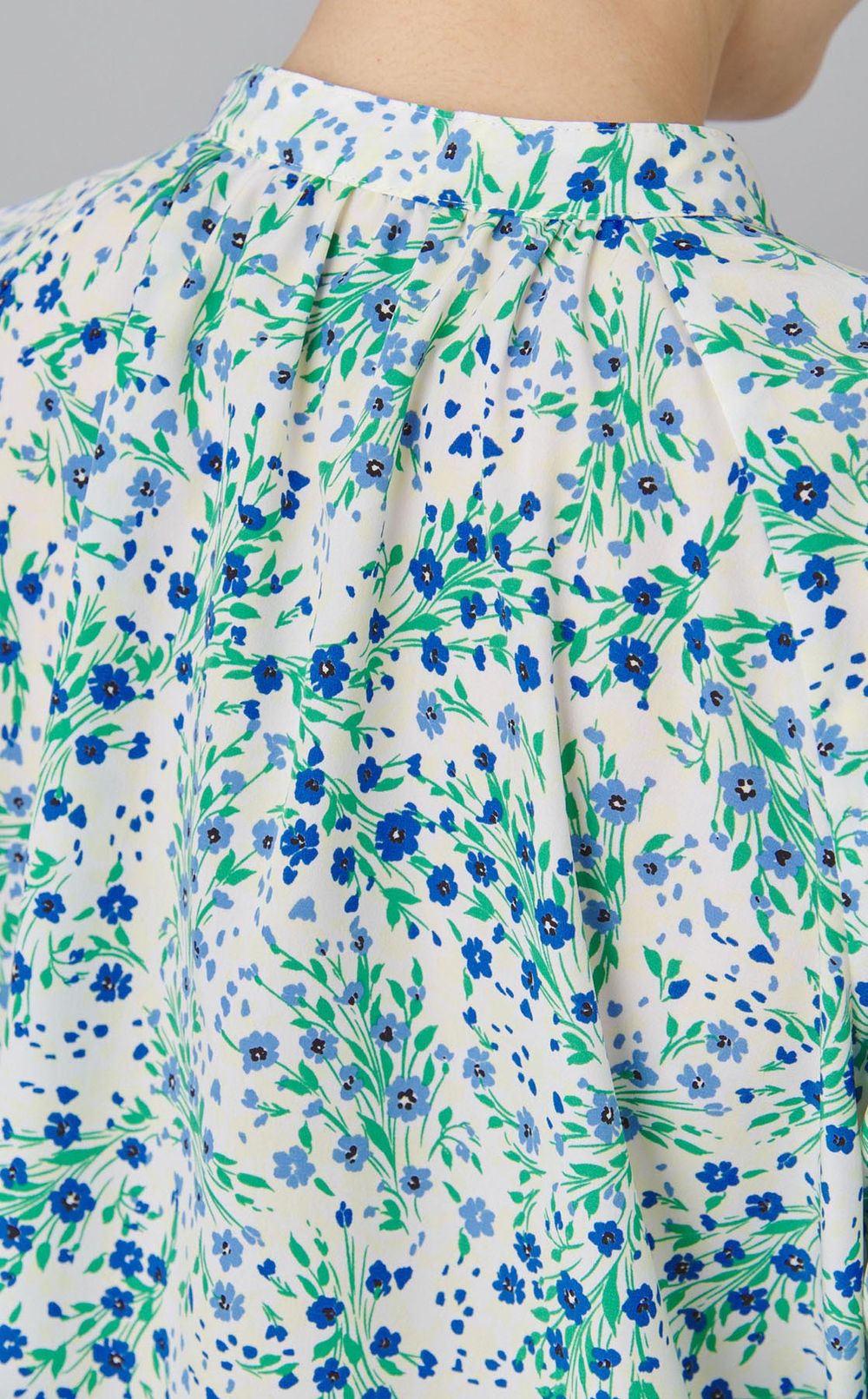 フラワーブーケプリントブラウス