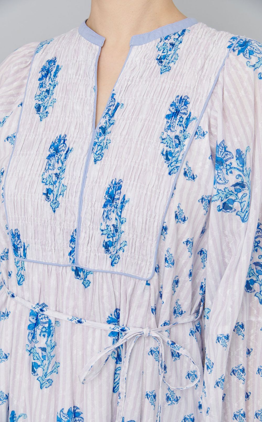 フラワープリントシャーリングドレス