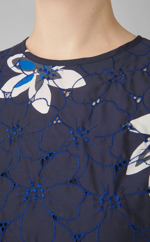 アイレットフラワープリントブラウス