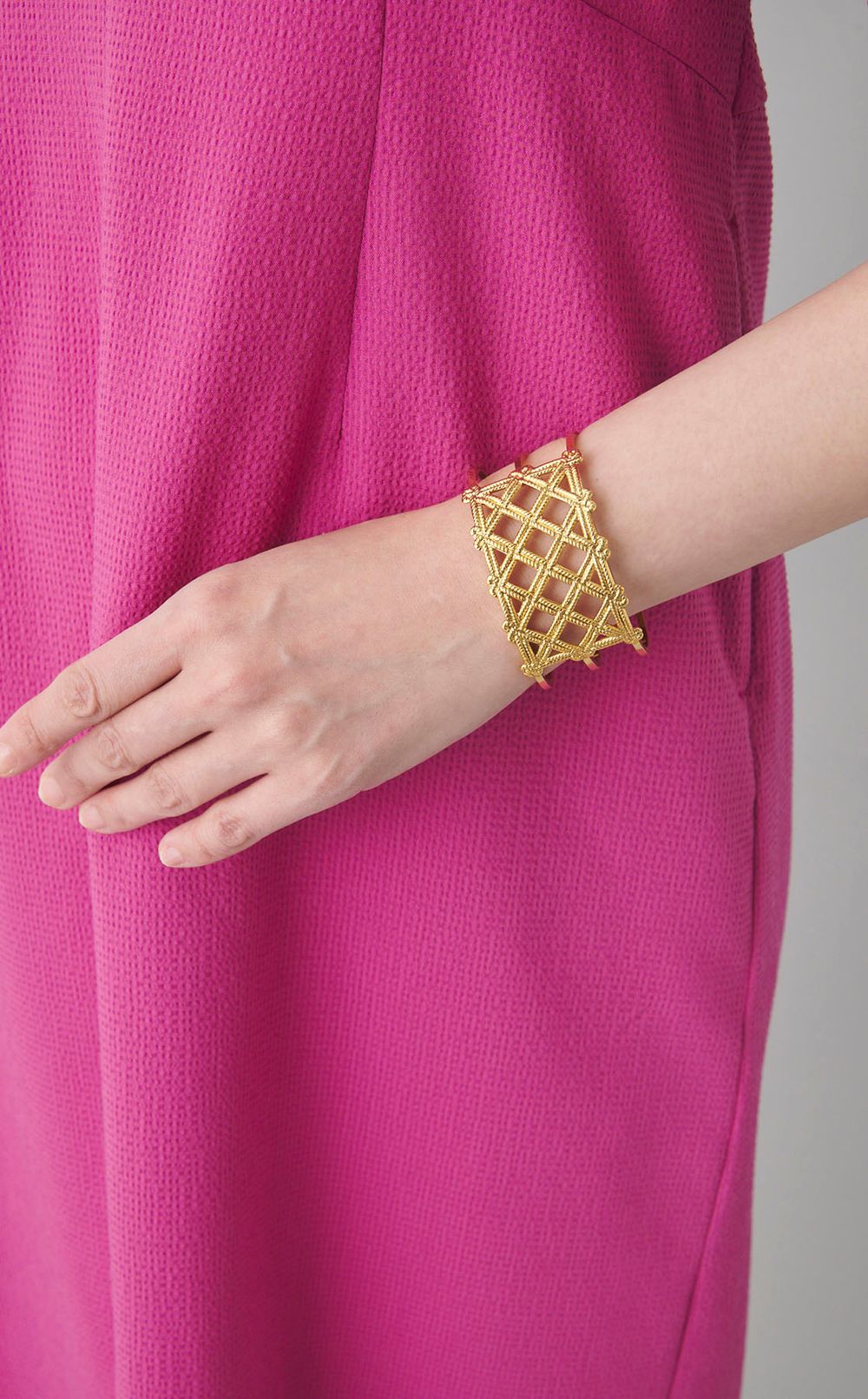 メタルパーツメッシュバングル