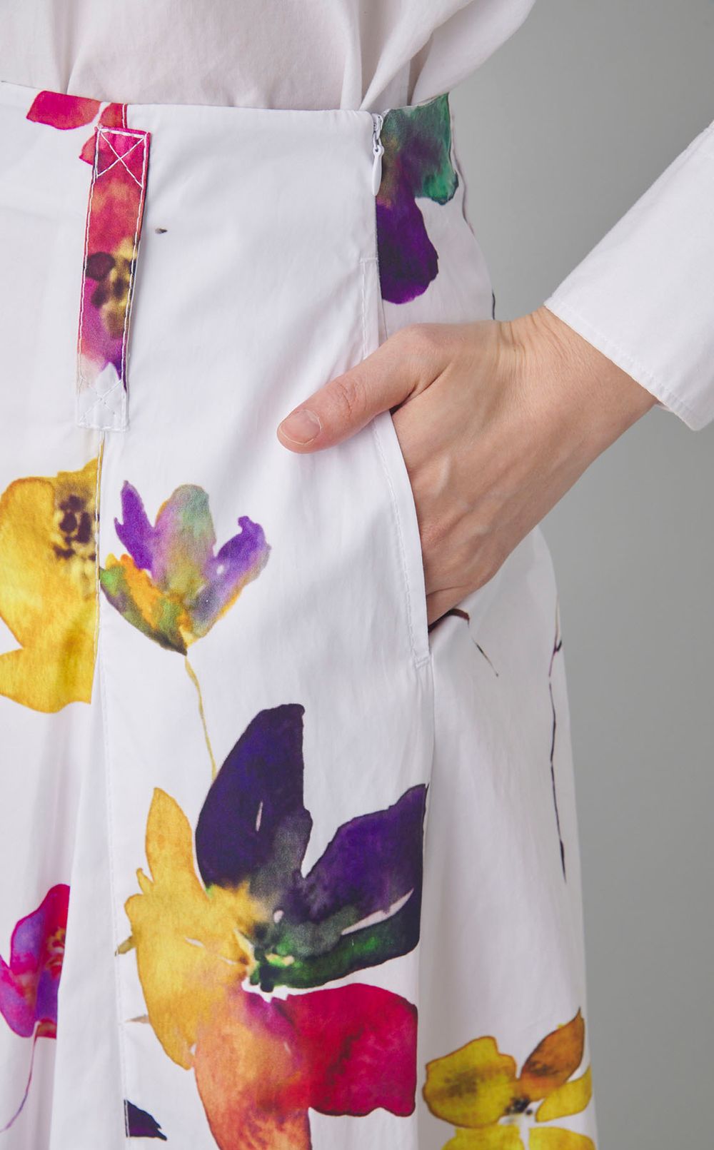 コットンフラワープリントフレアスカート