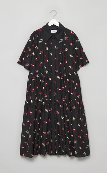 フルーツ刺繍ティアードワンピース