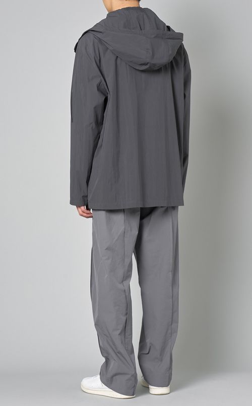 デタッチャブルフーディシャツ