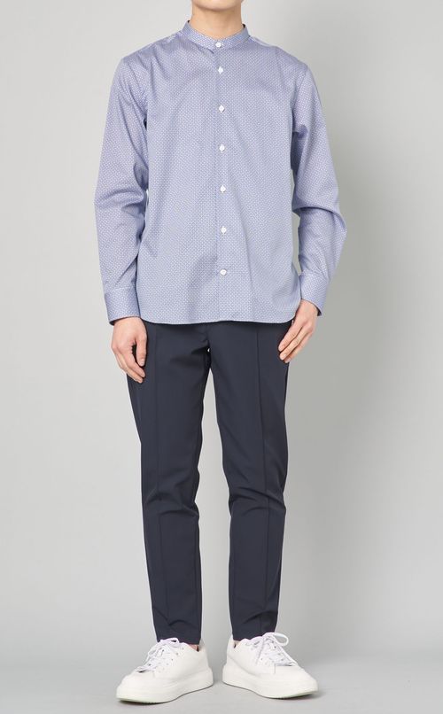 ブルーパターンシャツ