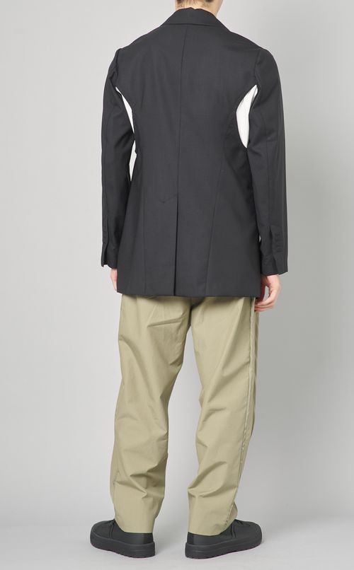 ワイドラペルピークドジャケット