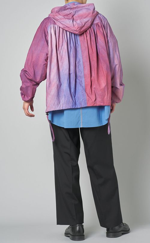 ナイロンウインドパーカー