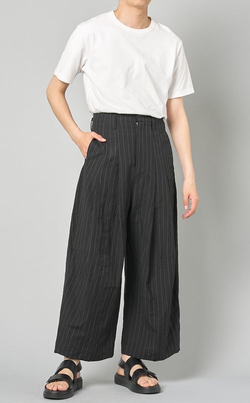 ピンストライプバギーパンツ